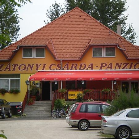 Zatonyi Csarda Panzio Bed and Breakfast Dunasziget Buitenkant foto
