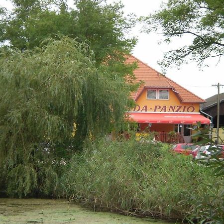 Zatonyi Csarda Panzio Bed and Breakfast Dunasziget Buitenkant foto