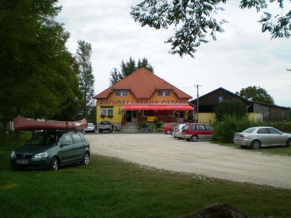 Zatonyi Csarda Panzio Bed and Breakfast Dunasziget Buitenkant foto